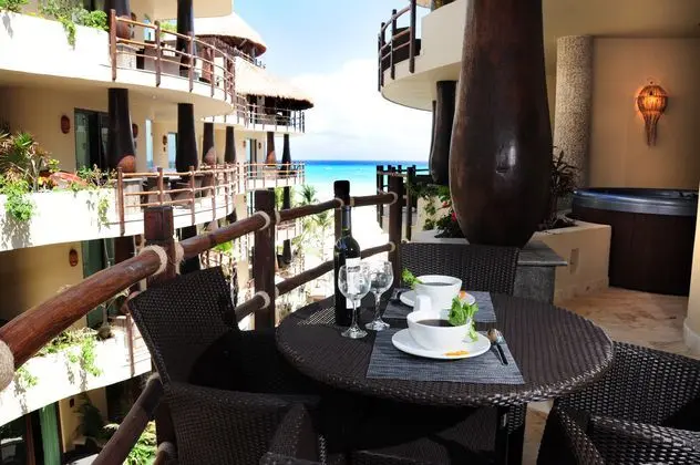 Suit Partial Ocean View Two Bedrooms