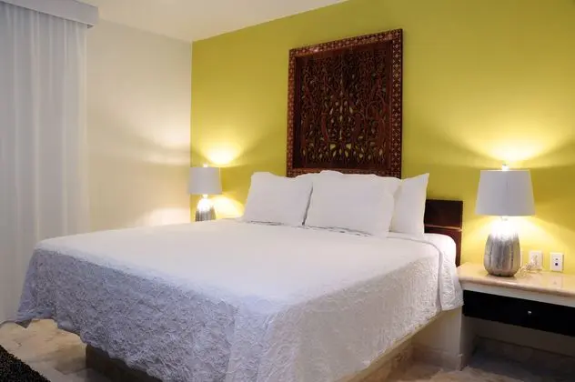 Suit Partial Ocean View Two Bedrooms