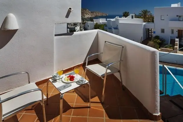 Tek Büyük Yataklı Oda, Sıcak Su Küveti, Deniz Manzaralı (with terrace)