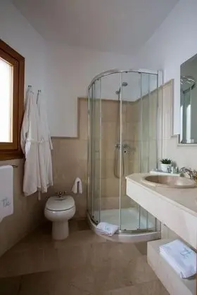 Tek Büyük Yataklı Oda, Sıcak Su Küveti, Deniz Manzaralı (with terrace)