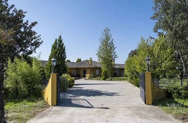 Deluxe Villa