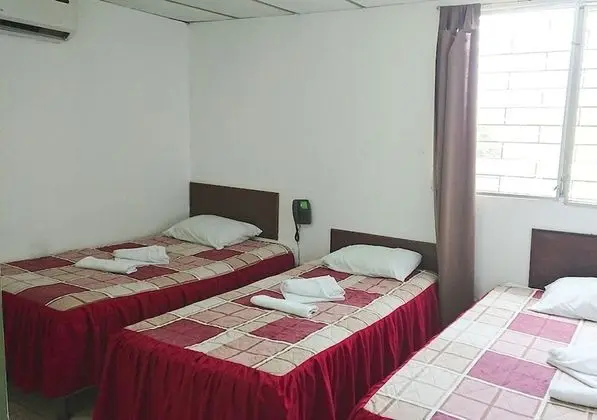 Basic Üç Kişilik Oda