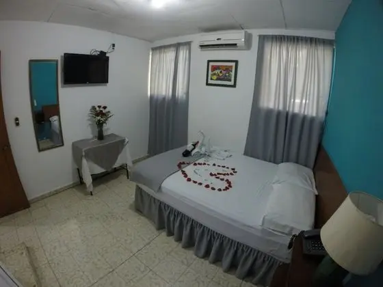 Comfort Tek Büyük Yataklı Oda
