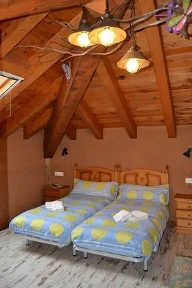 İki Ayrı Yataklı Oda, Dağ Manzaralı