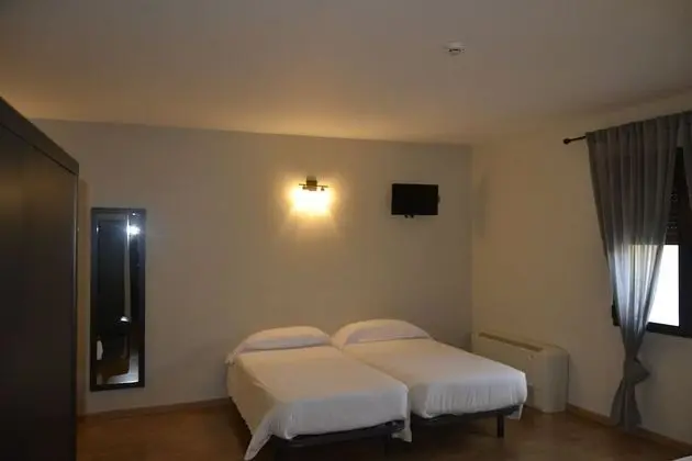 Economy Tek Büyük Yataklı Oda