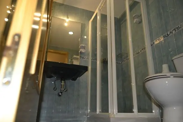 Economy Tek Büyük Yataklı Oda