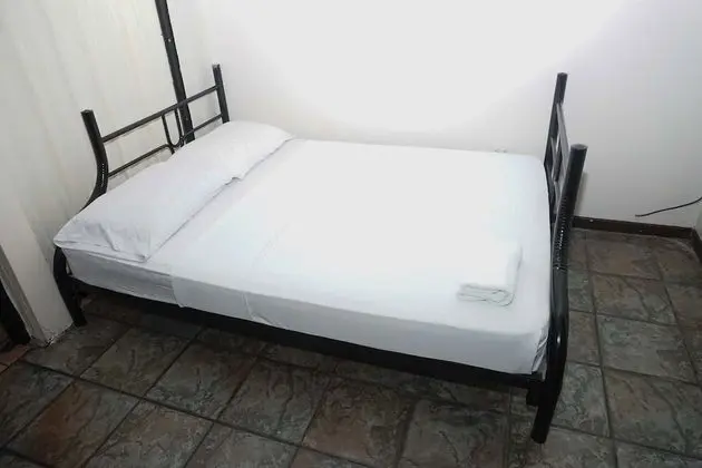 Basic Tek Büyük Yataklı Oda