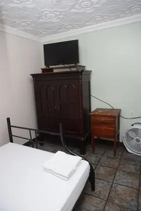 Basic Tek Büyük Yataklı Oda