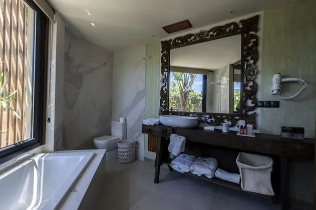 Tek Büyük Yataklı Oda, Bahçe Manzaralı