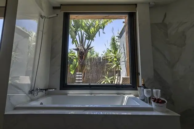 Tek Büyük Yataklı Oda, Bahçe Manzaralı