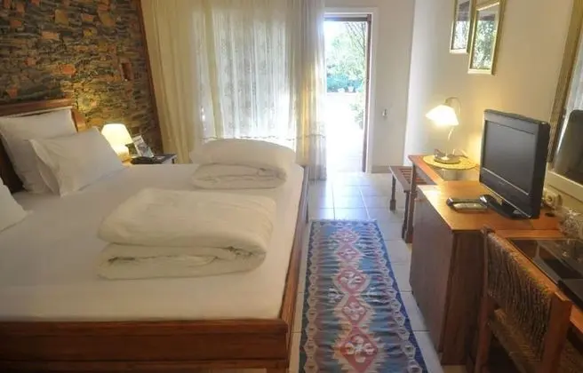 Bahçe Manzaralı Standard Custom Oda