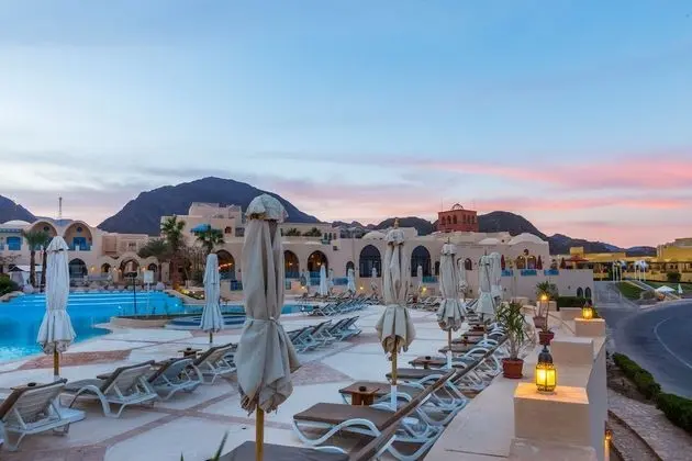 Pool View Room