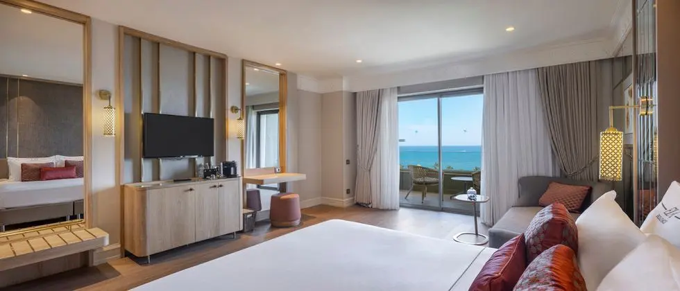 https://images.etstur.com/imgproxy/resize/2560x1440/files/images/hotelImages/etsrooms/119/Ela_Excellence_Resort_Belek_20241230164219_1.jpg