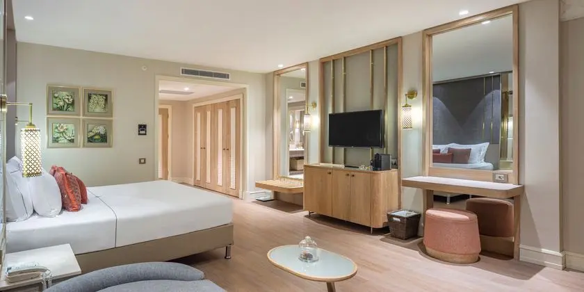 https://images.etstur.com/imgproxy/resize/2560x1440/files/images/hotelImages/etsrooms/119/Ela_Excellence_Resort_Belek_20241230164219_2.jpg