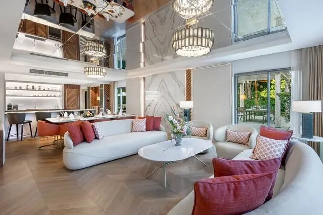 https://images.etstur.com/imgproxy/resize/2560x1440/files/images/hotelImages/etsrooms/119/Ela_Excellence_Resort_Belek_20241230174011_6.jpg