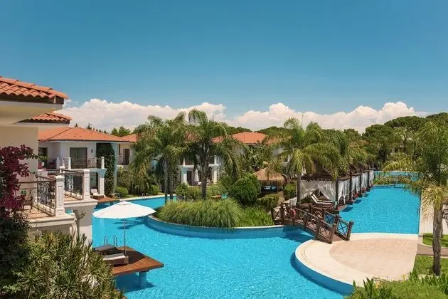 Lake House Pool View