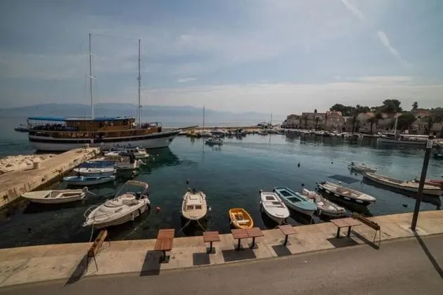 Apart Daire (Ela - first row to the Sea - A1 velik)