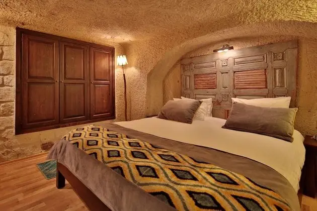 Comfort Tek Büyük Yataklı Oda, Özel Banyo, Zemin Kat
