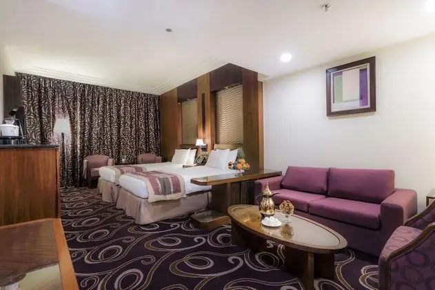 Transient Twin Room