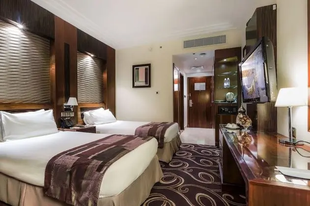 Transient Twin Room