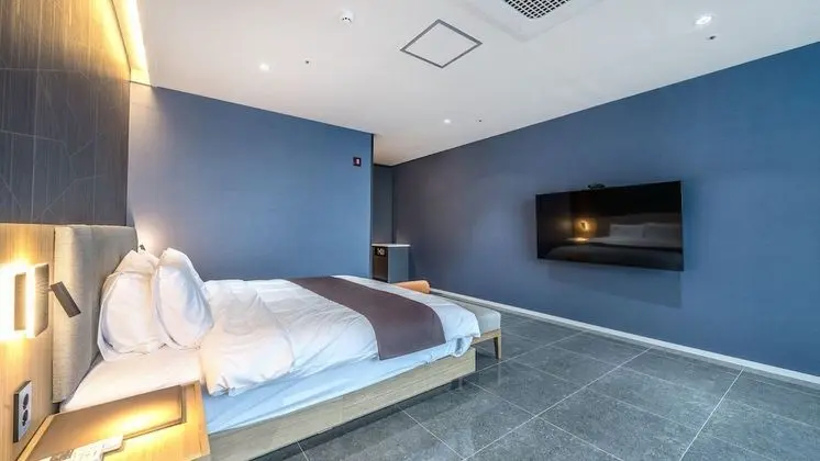 Deluxe Tek Büyük Yataklı Oda, 1 Çift Kişilik Yatak, Sigara İçilmez, Deniz Manzaralı