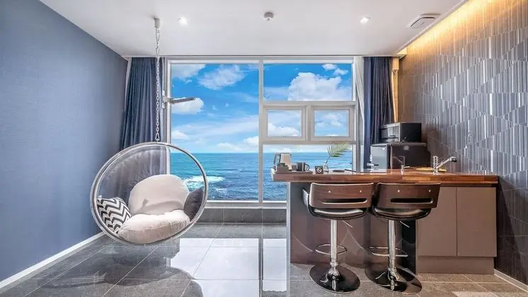 Deluxe Tek Büyük Yataklı Oda, 1 Çift Kişilik Yatak, Sigara İçilmez, Deniz Manzaralı