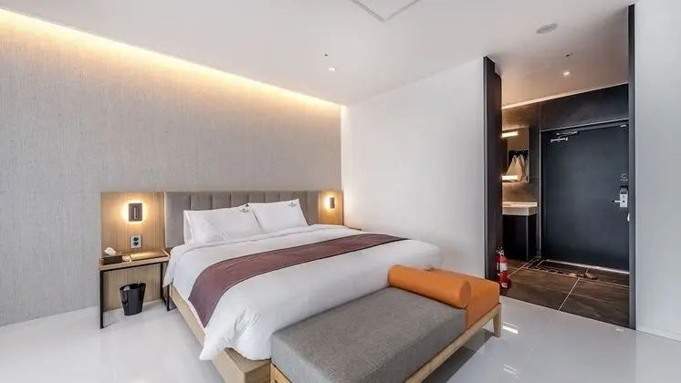 Deluxe Tek Büyük Yataklı Oda, 1 Çift Kişilik Yatak, Sigara İçilmez, Deniz Manzaralı (Spa)