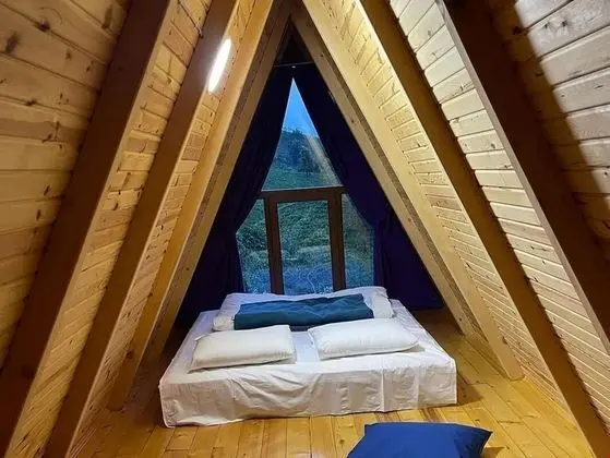 Family Bungalov, 2 Yatak Odası, Bahçe Manzaralı, Yamaçta