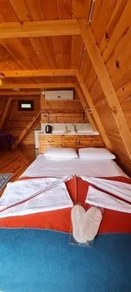 Family Bungalov, 2 Yatak Odası, Bahçe Manzaralı, Yamaçta