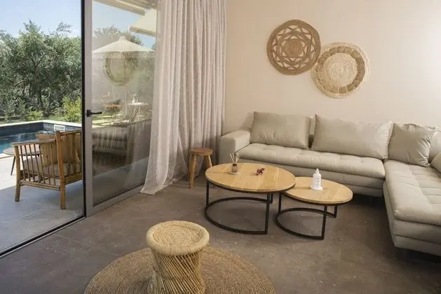 Grand Villa