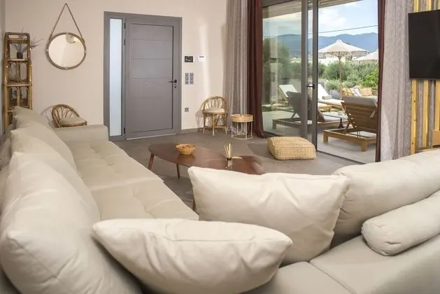 Grand Villa
