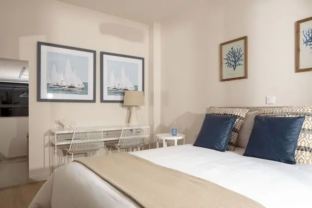 Mint - Elaia Luxury 2nd Floor City Center Apartment