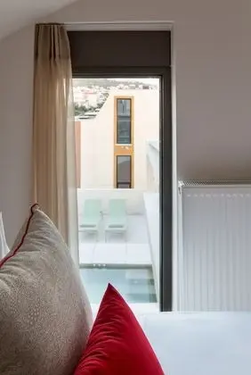 Olive - Top Floor Apartment