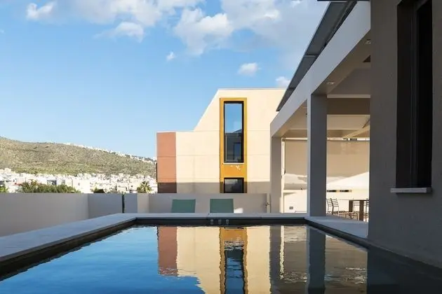 Olive - Top Floor Apartment