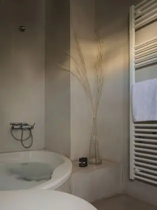 Olive - Top Floor Apartment
