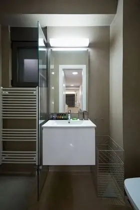 Olive - Top Floor Apartment