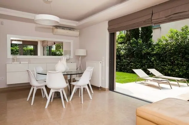 Oregano - Elaia Luxury Ground Floor Apartment with Private Pool and Gym