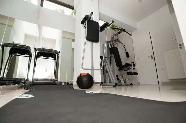 Oregano - Elaia Luxury Ground Floor Apartment with Private Pool and Gym