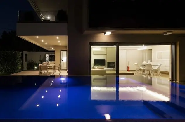 Oregano - Elaia Luxury Ground Floor Apartment with Private Pool and Gym