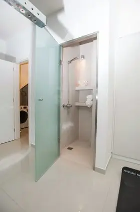 Oregano - Elaia Luxury Ground Floor Apartment with Private Pool and Gym