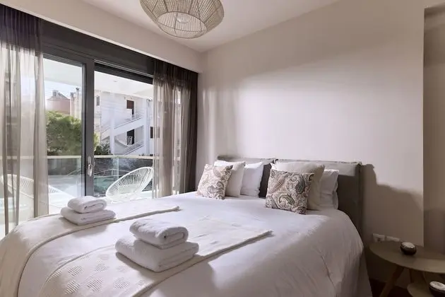 Magnolia - Elaia Luxury Ground Floor Condo with Private Pool and Garden