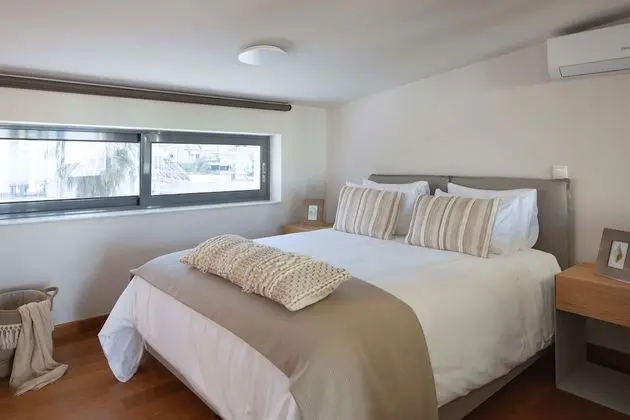 Saffron - Elaia Luxury Top Floor Condo with Private Pool