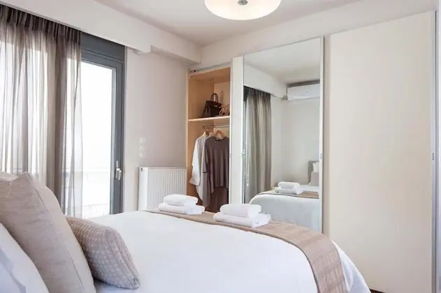 Saffron - Elaia Luxury Top Floor Condo with Private Pool