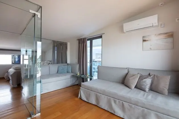 Saffron - Elaia Luxury Top Floor Condo with Private Pool