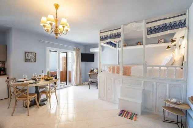 Villa (Levanta)
