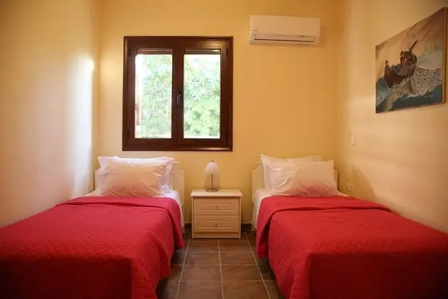 Villa, 3 Yatak Odası, Havuz Kullanımı, Kısmi Deniz Manzaralı (Elissavet)