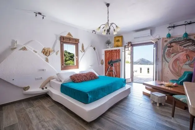 Luxury Süit (Helen of Troy)
