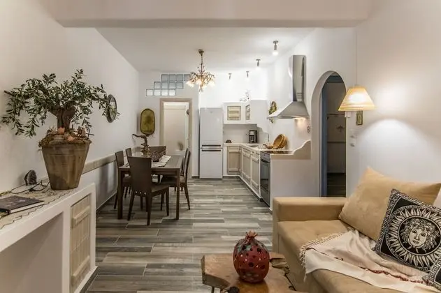Royal Suite (Emery)