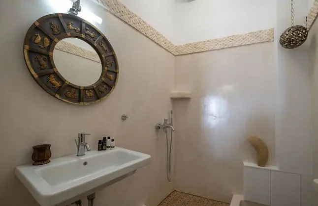 Royal Suite (Emery)