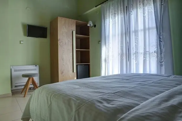 Tek Büyük Yataklı Oda, Dağ Manzaralı (Elianthi)